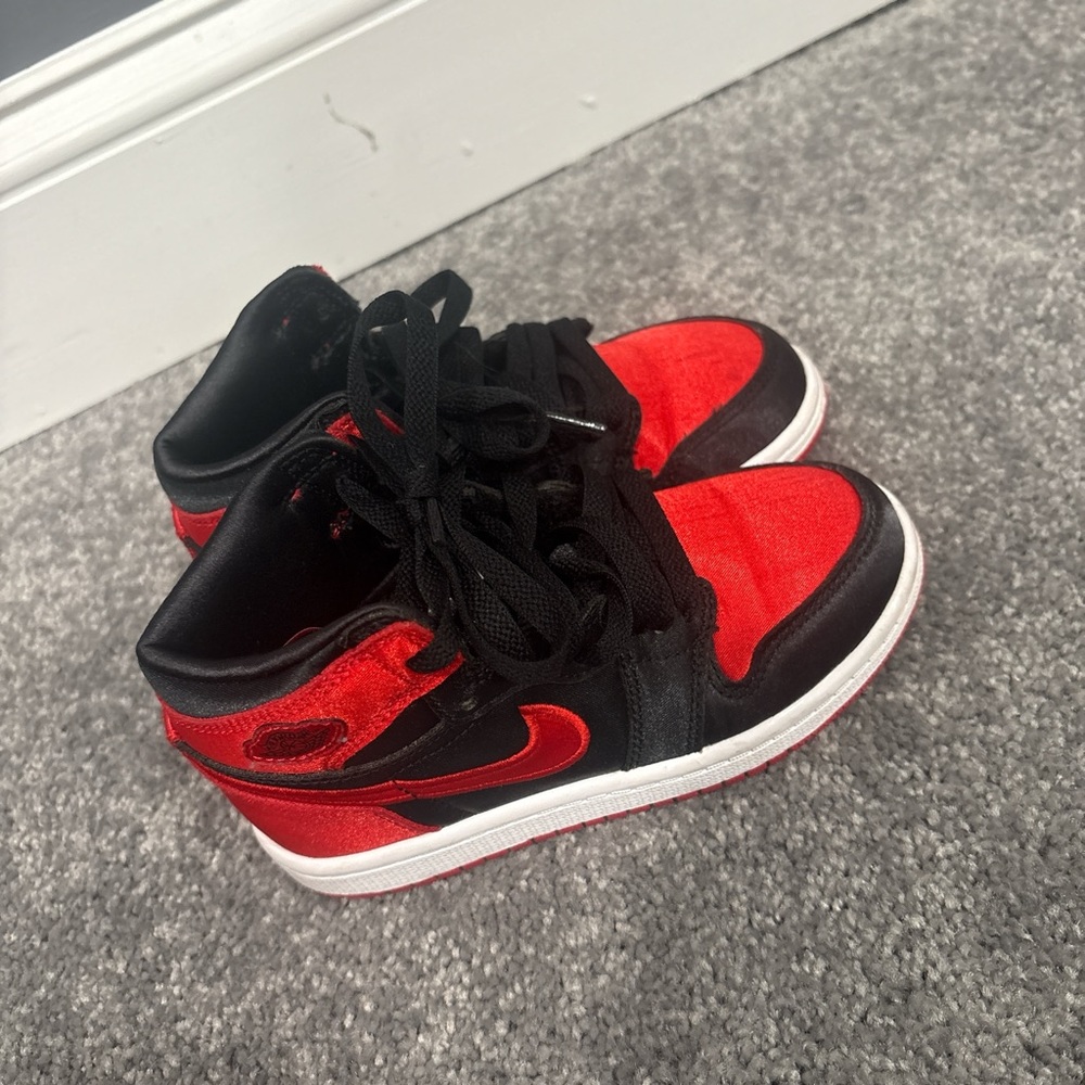 Nike Kids Red and Black Sneakers